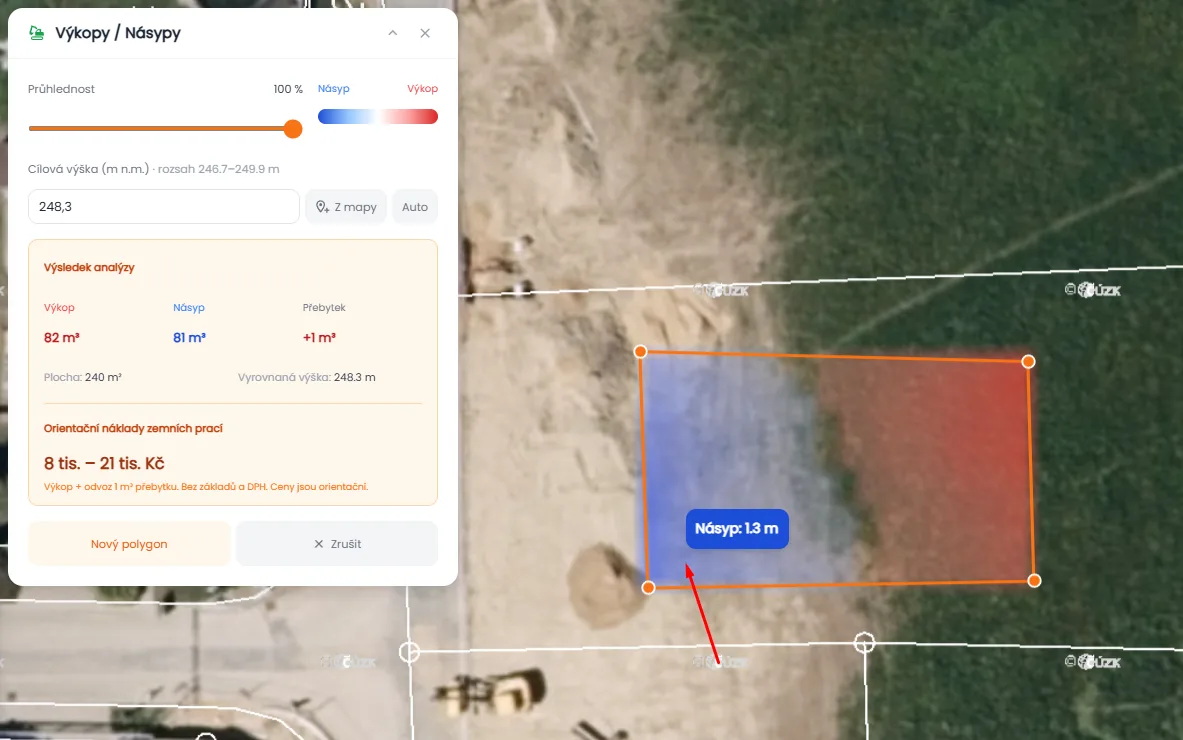 Heatmapa červená/modrá zobrazující výkop a násyp